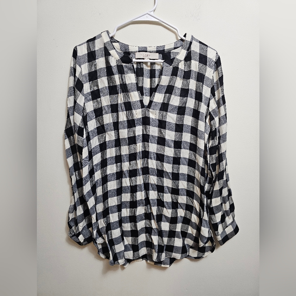 LOFT‎ Black and White Checkered Blouse